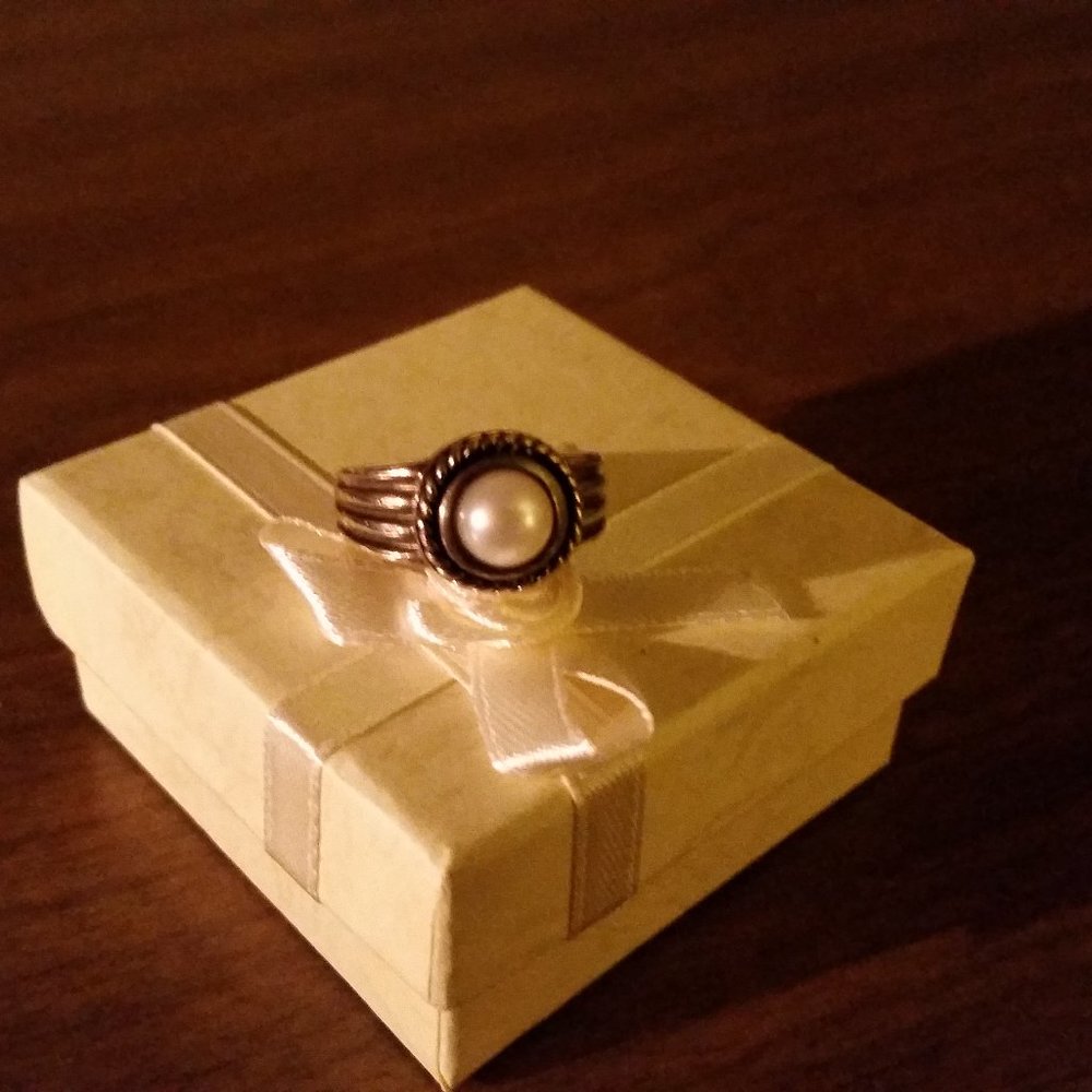 Pearl Ring